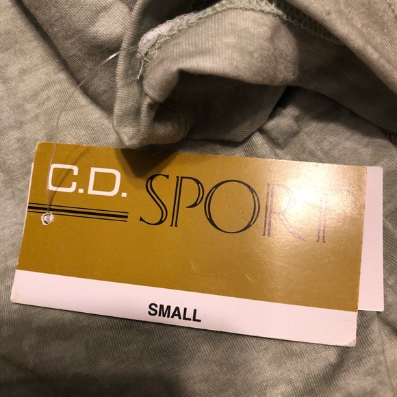 C D Sport shortsleeved light green top with a gathered round neckline Size S - Picture 6 of 11